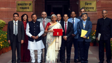 Photo of वित्त मंत्री निर्मला सीतारमण 1 फरवरी को लगातार नौवें बजट के साथ इतिहास रचेंगी