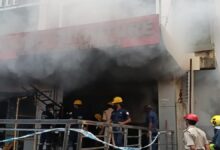 Photo of हैदराबाद में फर्नीचर की दुकान की इमारत में भीषण आग लगने से पांच लोगों की मौत