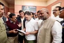 Photo of राहुल गांधी ने इंदौर के भागीरथपुरा में मरीजों और पीड़ितों के परिवारों से मुलाकात की