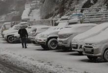 Photo of जम्मू और कश्मीर में भारी बर्फबारी के कारण एनएच-44 बंद, हवाई सेवाएं रद्द