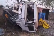 Photo of ओडिशा में दर्दनाक हादसा: स्पीडिंग ट्रेलर ने पुलिस बोलेरो को मारी टक्कर, 5 की मौत, 3 गंभीर