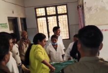 Photo of सोनभद्र में दर्दनाक हादसा: सफेद मिट्टी निकालते समय टीला ढहा, तीन महिलाओं की मौत, राहत कार्य जारी