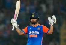 Photo of रिंकू सिंह ज़िम्बाब्वे के खिलाफ सुपर 8 मैच से पहले टीम में वापस: बैटिंग कोच सितांशु कोटक का बड़ा अपडेट