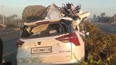 Photo of कर्नाटक में सड़क दुर्घटना ,बेंगलुरु के पास कई वाहनों की टक्कर में 7 लोगों की मौत