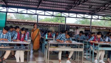 Photo of सीएजी की रिपोर्ट में पाया गया है कि मध्य प्रदेश के 1,895 स्कूलों में कोई शिक्षक नहीं है, और 435 स्कूलों में एक भी छात्र नहीं है