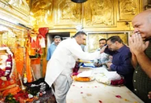 Photo of दिल्ली उत्पाद शुल्क नीति मामले में बरी होने के बाद अरविंद केजरीवाल ने हनुमान मंदिर में पूजा-अर्चना की