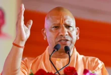 Photo of योगी आदित्यनाथ ने कहा, ‘दिल्ली किसी गैस चैंबर जैसी लगती है