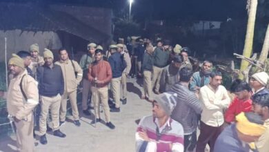 Photo of बहराइच में खौफनाक हत्याकांड: बेटे ने कुल्हाड़ी से मां-बाप, दादी और बहन की हत्या, रोकने पर बड़ा भाई भी घायल
