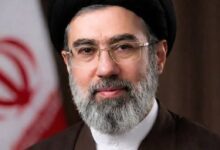 Photo of ईरान के नए सुप्रीम लीडर मोजतबा खामेनेई कोमा में? एयर स्ट्राइक में गंभीर घायल होने की रिपोर्ट्स, ईरानी अधिकारियों ने बताया ये