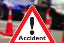 Photo of पीलीभीत में NH-730 पर डबल डेकर बस पलटी, 15 घायल; 6 की हालत गंभीर