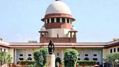 Photo of सुप्रीम कोर्ट का कड़ा रुख: कक्षा 8 की एनसीईआरटी किताब में ‘न्यायपालिका में भ्रष्टाचार’ उप-अध्याय पर सख्त कार्रवाई, प्रोफेसर, विशेषज्ञों को पाठ्यक्रम से अलग करने का आदेश !