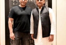 Photo of सलमान खान और अखिलेश यादव की मुलाकात: सलीम खान की तबीयत पूछने पहुंचे सपा अध्यक्ष, तस्वीर वायरल