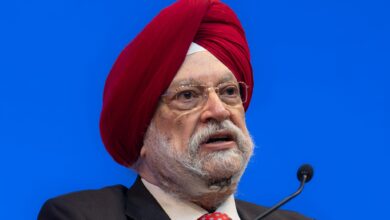 Photo of दिल्ली हाईकोर्ट का बड़ा आदेश: हिमायनी पुरी को जेफ्री एपस्टीन से जोड़ने वाला कंटेंट 24 घंटे में हटाने के निर्देश, मानहानि याचिका पर नोटिस जारी