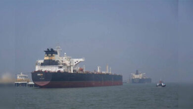 Photo of मिडिल ईस्ट तनाव के बीच भारत को बड़ी राहत: UAE से 2 LPG जहाज और सऊदी से तेल टैंकर रवाना, नौसेना दे रही सुरक्षा