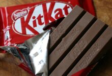 Photo of 12 टन किटकैट चॉकलेट चोरी! चोरों की तारीफ करते हुए कंपनी बोली- ‘स्वाद तो जबरदस्त है’