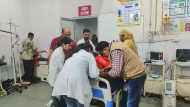 Photo of उत्तराखंड में कई वाहनों की टक्कर में एक महिला की मौत, 15 घायल