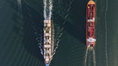 Photo of शिवालिक’ के बाद दूसरा भारतीय एलपीजी वाहक ‘नंदा देवी’ भी होर्मुज जलडमरूमध्य से निकल गया