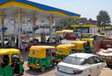 Photo of पश्चिम एशिया में तनाव के चलते पेट्रोलियम मंत्रालय ने एडवाइजरी जारी की