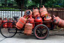 Photo of एलपीजी की कमी के चलते शहरों में सिलेंडर चोरी के मामलों में वृद्धि हुई