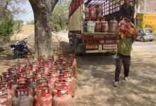 Photo of मध्य प्रदेश: कालाबाजारी के खिलाफ चलाए गए अभियान के तहत कई LPG सिलेंडर जब्त किए गए