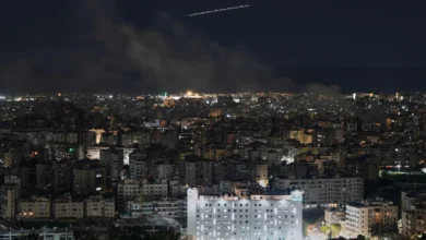 Photo of हिज़्बुल्लाह ने इजराइल के हवाई अड्डे पर हमला किया; भारत ने छात्रों को तेहरान में सुरक्षित स्थानों पर पहुंचाया