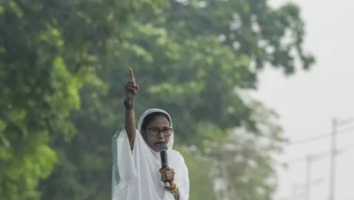Photo of ममता ने कहा कि वह भाजपा को बंगाल में मतदान के अधिकार छीनने नहीं देंगी