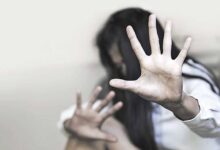 Photo of कुशीनगर में मां-बेटी पर एसिड अटैक: बेटी काजल की मौत, मां की हालत गंभीर