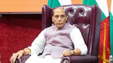 Photo of ‘कोलकाता पर नजर डालने की कोशिश की तो पाकिस्तान के टुकड़े-टुकड़े हो जाएंगे’: राजनाथ सिंह का ख्वाजा आसिफ को करारा जवाब