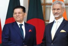 Photo of जयशंकर ने बांग्लादेश के विदेश मंत्री से की मुलाकात, द्विपक्षीय संबंधों को नई दिशा देने पर जोर