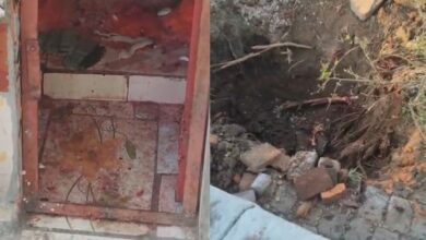 Photo of ललितपुर: मंदिर निर्माण में निकलीं 16 सोने की प्राचीन ईंटें, फिर गायब! पुलिस पर लापरवाही का आरोप