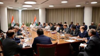 Photo of निर्मला सीतारमण का बड़ा अलर्ट: एंथ्रोपिक का क्लॉड मिथोस AI बैंकिंग सिस्टम को कर सकता है हैक, बुलाई उच्च स्तरीय बैठक