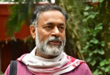 Photo of ‘यह लोकतंत्र की हत्या है’: राघव चड्ढा और AAP में बड़ी टूट पर योगेंद्र यादव का तीखा हमला