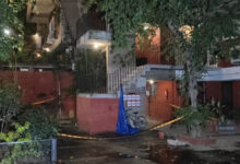 Photo of दिल्ली के सीआर पार्क में पड़ोसी ने पिता-पुत्र की चाकू मारकर हत्या कर दी, आरोपी गिरफ्तार