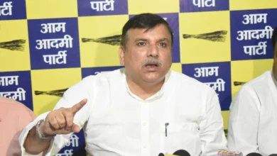 Photo of भाजपा में शामिल हुए सभी सात सांसदों को बर्खास्त करें: AAP ने राज्यसभा अध्यक्ष को याचिका सौंपी