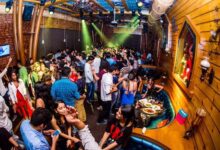 Photo of मुंबई में संगीत कार्यक्रम के दौरान हुई त्रासदी, संदिग्ध ड्रग ओवरडोज से दो छात्रों की मौत