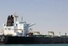 Photo of अमेरिका-ईरान युद्ध के बीच भारतीय टैंकर ‘देश गरिमा’ होर्मुज जलडमरूमध्य पार करके मुंबई पहुंचा