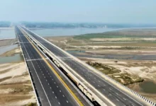 Photo of मेरठ से प्रयागराज 6 घंटे में: पीएम मोदी ने 594 किलोमीटर लंबे एक्सप्रेसवे का उद्घाटन किया