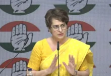 Photo of महिला आरक्षण विधेयक लोकसभा में विफल होने पर प्रियंका गांधी ने सरकार के खिलाफ अपना रुख और कड़ा किया