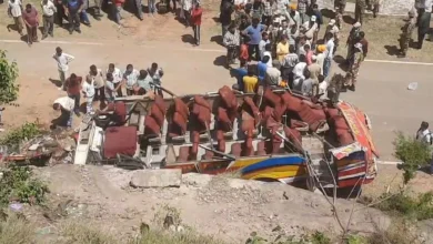 Photo of जम्मू-कश्मीर के उधमपुर में एक दुखद बस दुर्घटना में 21 लोगों की मौत, पीएम मोदी ने शोक व्यक्त किया