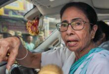 Photo of भवानीपुर हार पर ममता का विस्फोटक फोन कॉल: “गुंडे घुसे, एजेंटों को पीटा और निकाला”