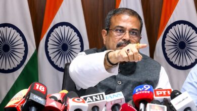 Photo of NEET UG पेपर लीक पर शिक्षा मंत्री का सख्त ऐलान: परीक्षा माफिया के खिलाफ जीरो टॉलरेंस, CBI जांच जारी