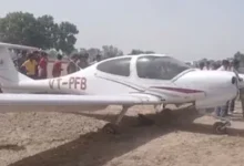 Photo of अलीगढ़ में हेलीकॉप्टर की इमरजेंसी लैंडिंग, पायलट सुरक्षित