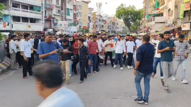 Photo of पेपर लीक के खिलाफ प्रयागराज में छात्रों का बड़ा प्रदर्शन, लेखपाल परीक्षा रद्द करने की मांग