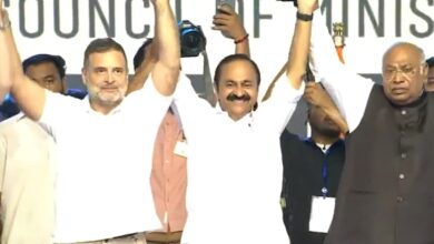 Photo of केरल में सत्ता बदलाव: कांग्रेस के वीडी सतीशन बने नए मुख्यमंत्री, UDF की 10 साल बाद वापसी