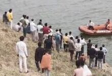 Photo of उत्तर प्रदेश के हमीरपुर में यमुना नदी में नाव पलटने से पांच लोगों की मौत