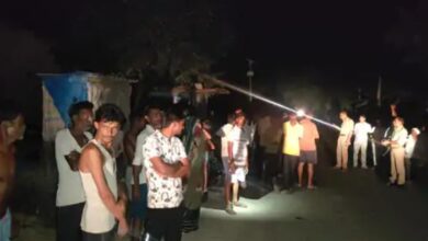 Photo of सीतापुर में तेज आंधी-तूफान से छत गिरने का हादसा, 19 वर्षीय युवक की मौत