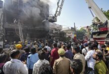 Photo of लखनऊ आग हादसा: अलीगंज में गेमिंग सेंटर में 15 छात्रों की दर्दनाक मौत, बाथरूम में फंसे लगा रहे थे  ‘Save Me’ की पुकार