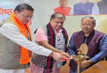 Photo of सीएम धामी: भाजपा कार्यकर्ता आपदा में एयर कंडीशनर कमरे में नहीं, धरातल पर उतरता है