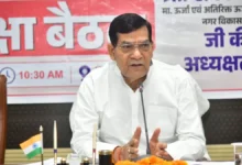 Photo of उत्तर प्रदेश के ऊर्जा मंत्री ने बिजली की कीमतों में बढ़ोतरी को लेकर यूपीपीसीएल के अध्यक्ष को फटकार लगाई