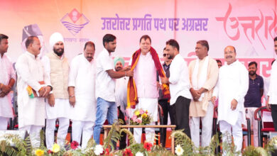 Photo of उत्तराखंड के मुख्यमंत्री धामी ने “जन-जन की सरकार, मुख्य सेवक आपके द्वार” जन संपर्क कार्यक्रम में भाग लिया
